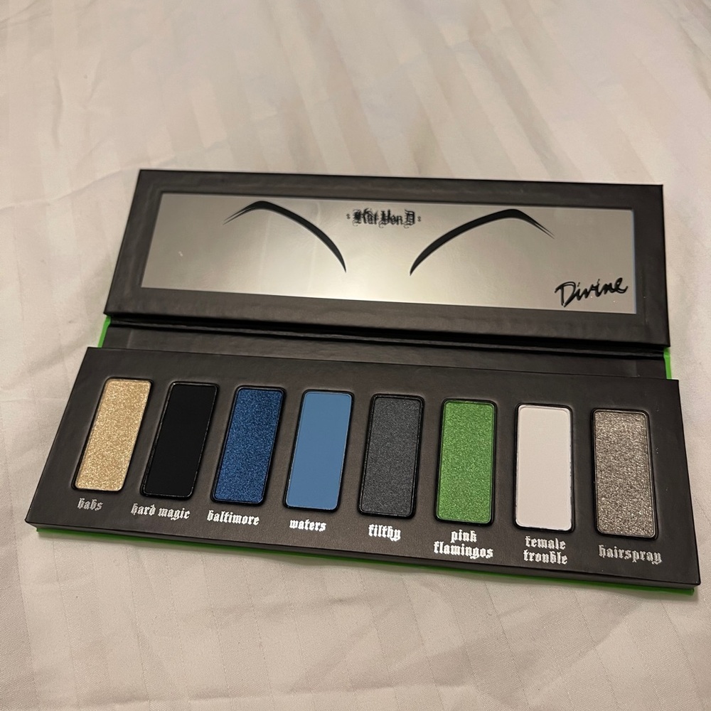 Kat Von D x Devine Eyeshadow Palette